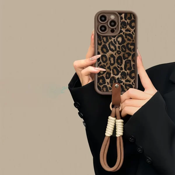Winter Leopard Print Phone Chain Case For iPhonePlus Cute Short Nylon Lanyard